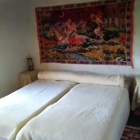 Kolyova House Pensiune *
