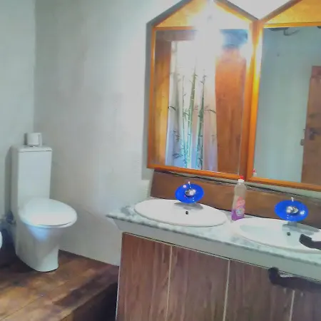 Kolyova House Bakhretsi