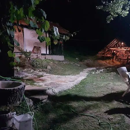 Kolyova House Pensiune *